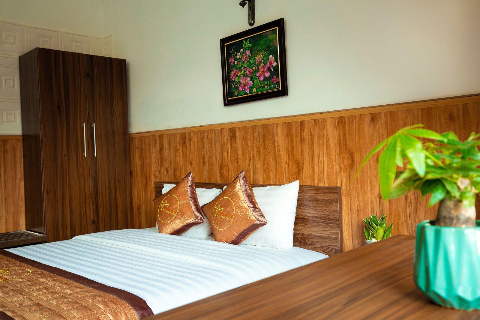 Khách sạn Hương Sen Mộc Châu 2