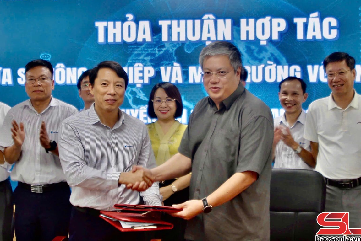 Hợp tác thúc đẩy chuyển đổi số ngành Nông nghiệp và Môi trường