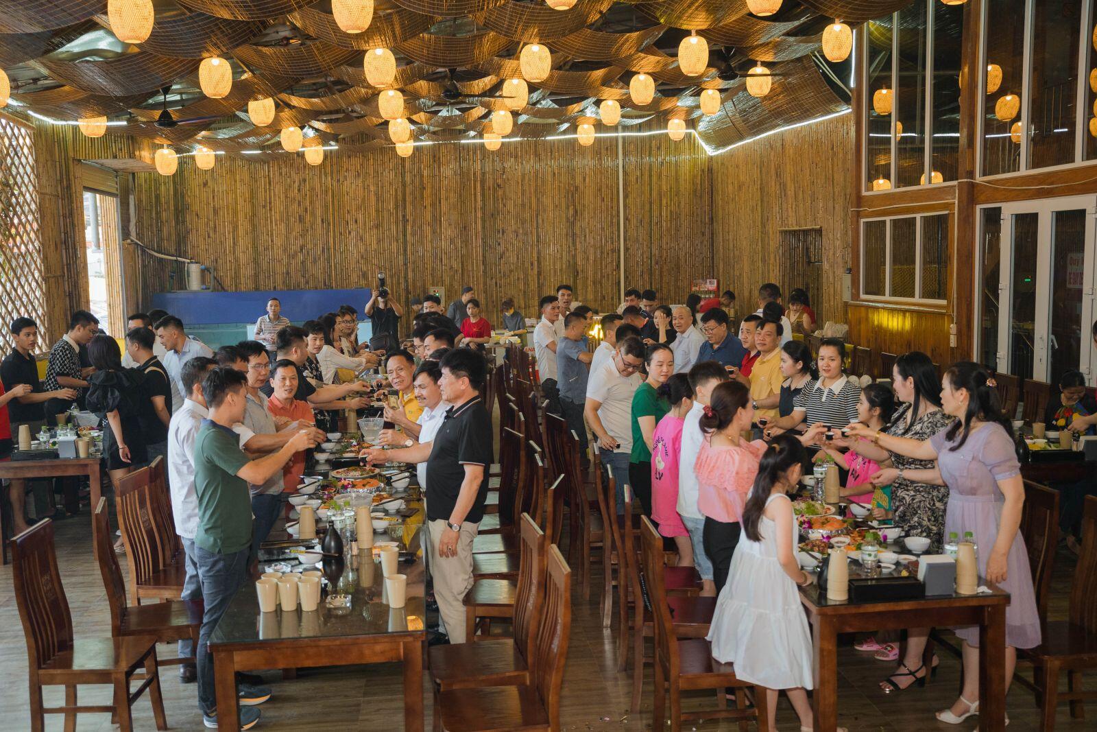 Nhà Hàng A Páo