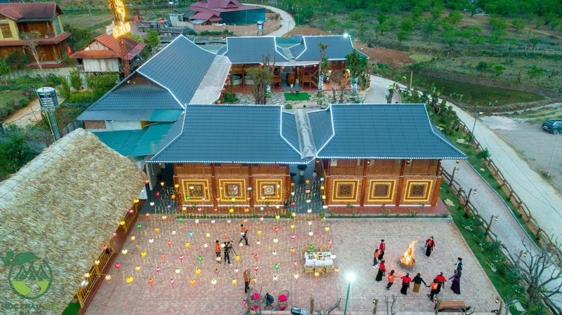 Nhà hàng CÁ HỒI 26