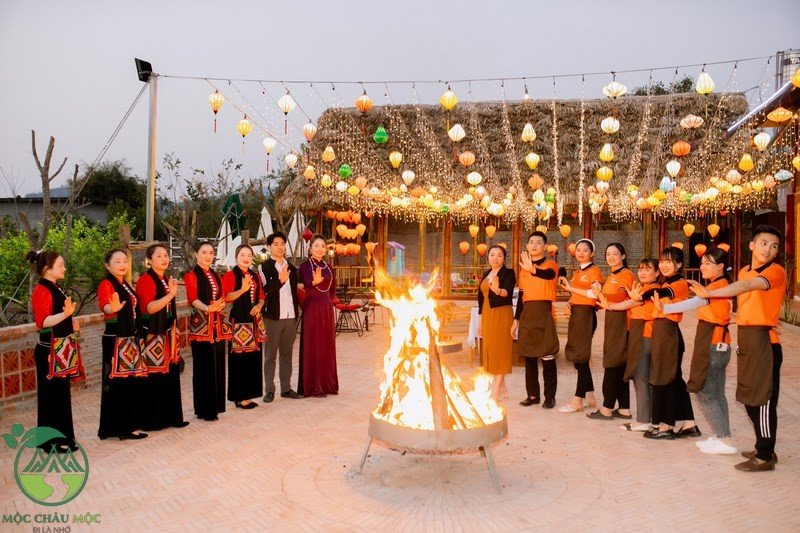 Nhà hàng CÁ HỒI 26 2