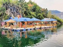 Nhà nổi vịnh Đà Giang 3