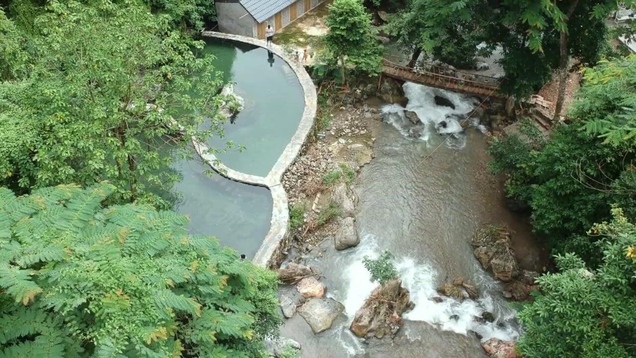 Khoáng nóng Bản Mòng 3